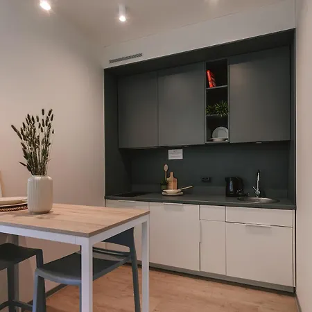 Liv In Vilnius Ozas Coliving *